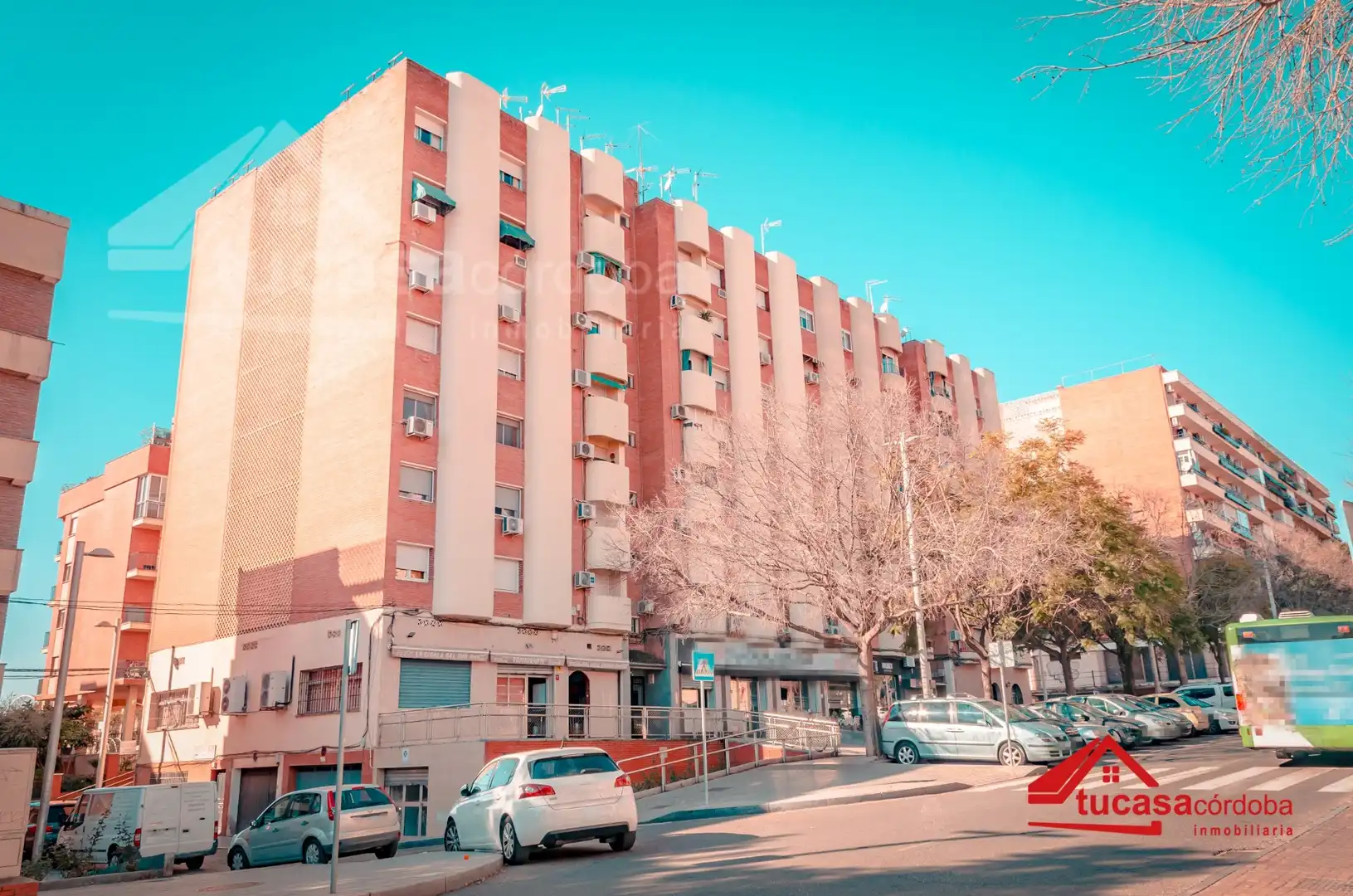 Außenansicht von Büro zum Verkauf in Córdoba mit Klimaanlage und Möbliert