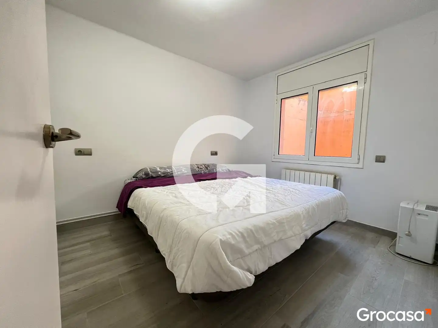 Habitación de Planta baja en venta en Rubí con Calefacción, Terraza y Amueblado