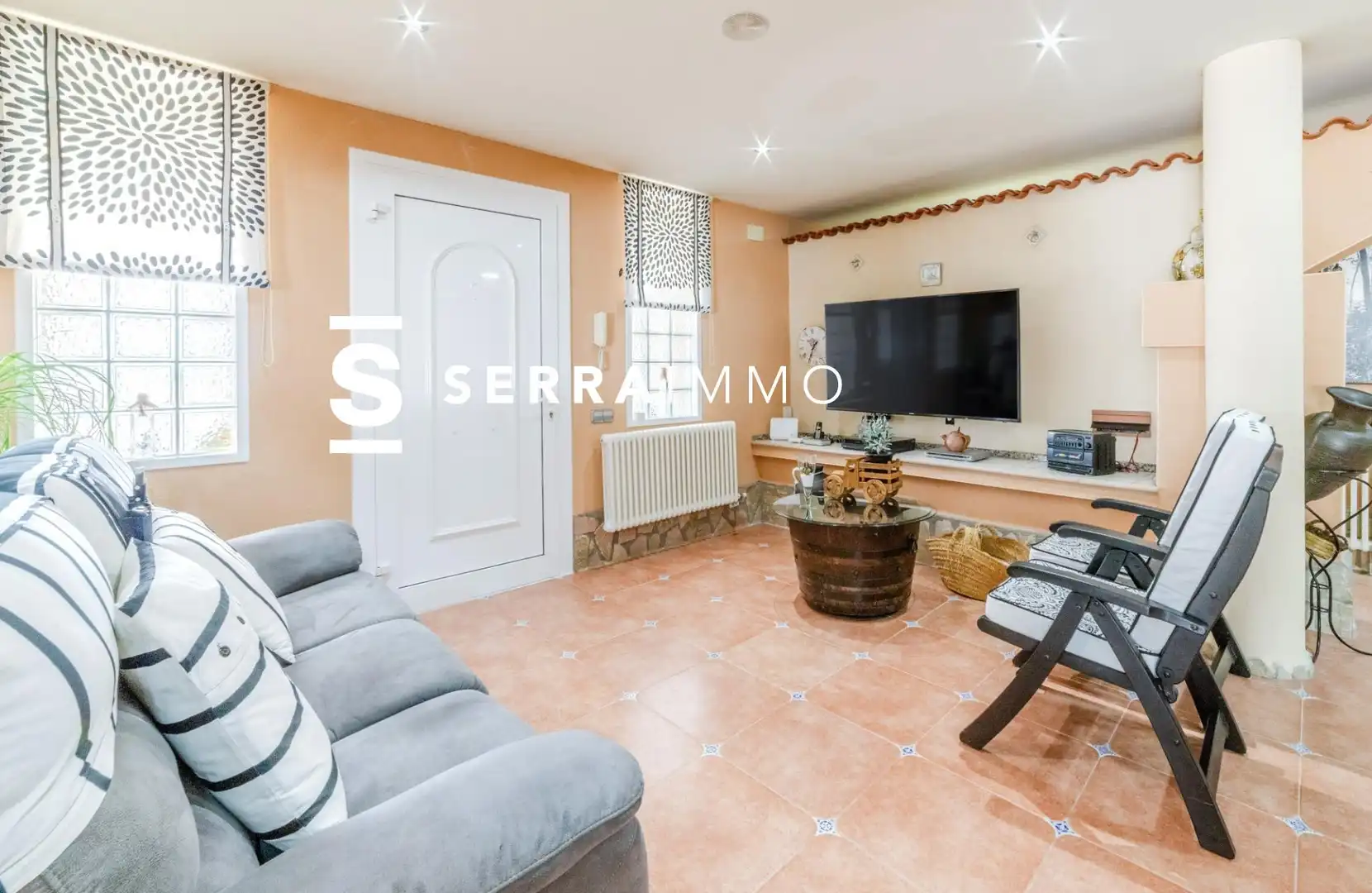 Sala d'estar de Casa o xalet en venda en Olivella amb Calefacció, Jardí privat i Terrassa