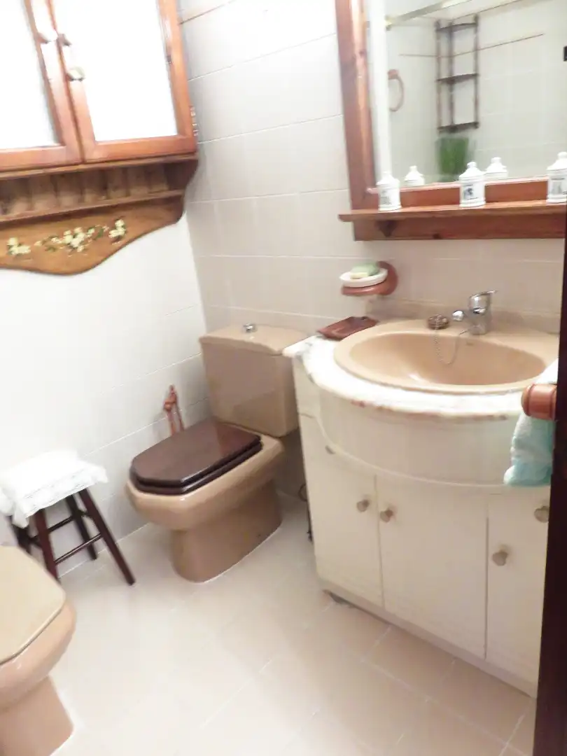 Baño de Piso de alquiler en Avilés con Calefacción, Terraza y Amueblado