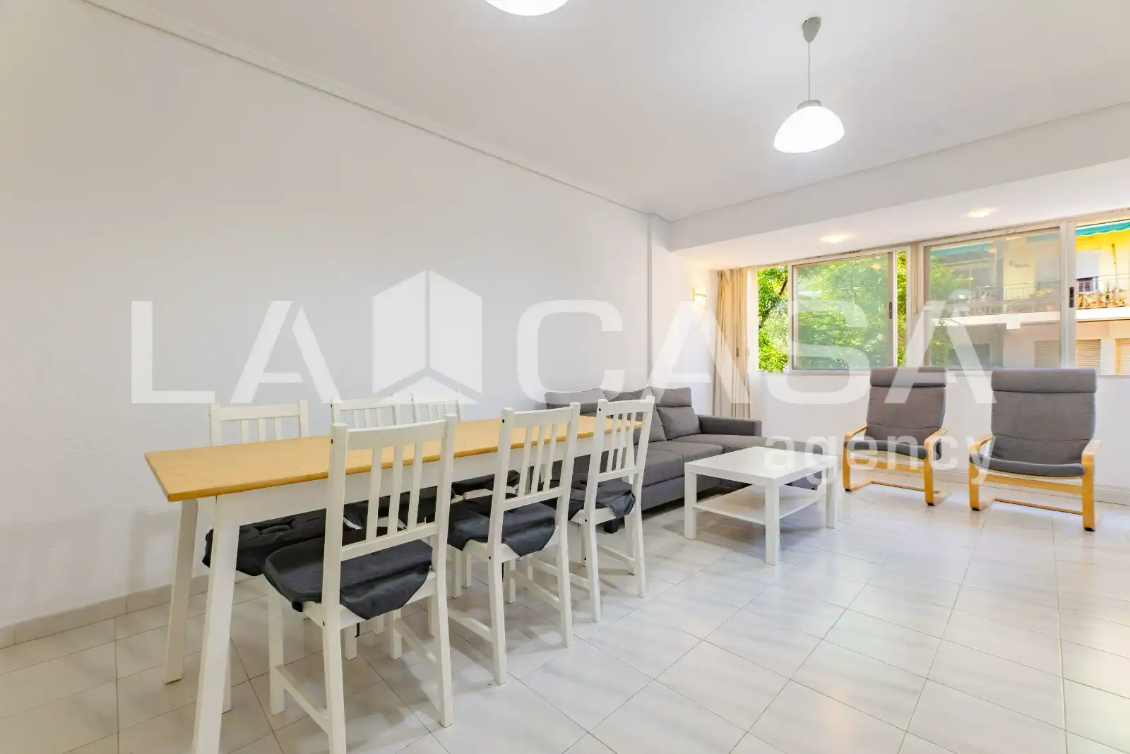 Piso con terraza en venta en Calle Campoamor, imagen 2