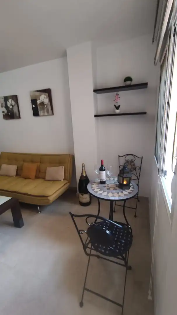 Living room of Apartments for sale in Algeciras  with Air Conditioner, Furnished and Oven