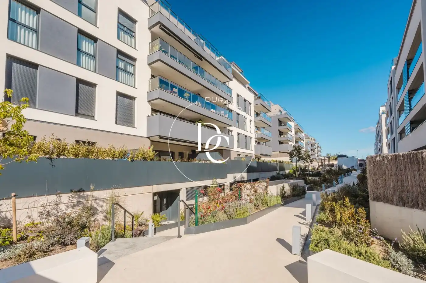 Außenansicht von Maisonette zur Miete in Vilanova i la Geltrú mit Klimaanlage, Heizung und Terrasse