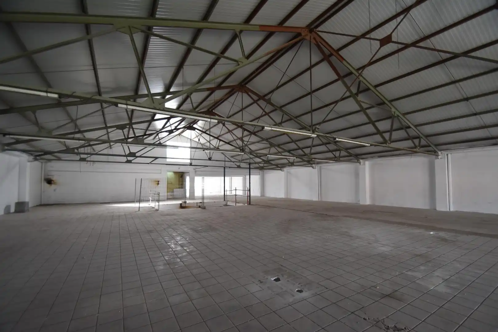 Fabrikhallen zur Miete in Vilanova i la Geltrú