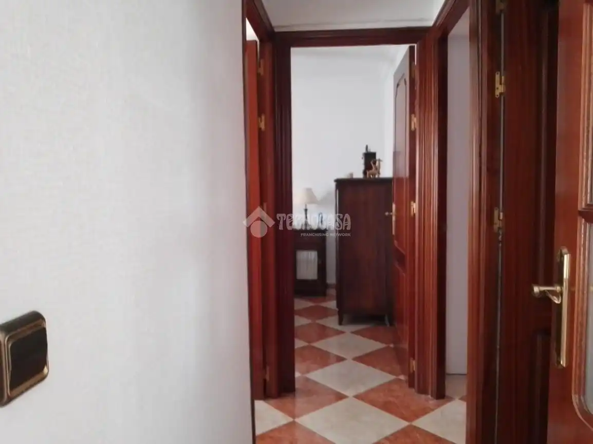 Piso en venta en Sevilla con Aire acondicionado, Terraza y Amueblado