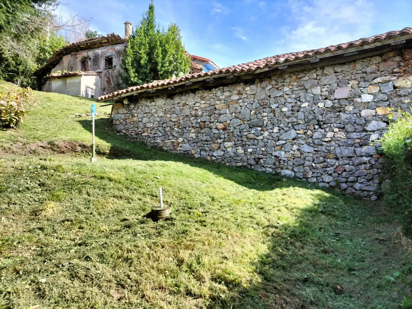 Houses for sale in Parres