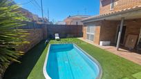 Piscina de Casa o xalet en venda en Vallirana amb Aire condicionat, Calefacció i Jardí privat