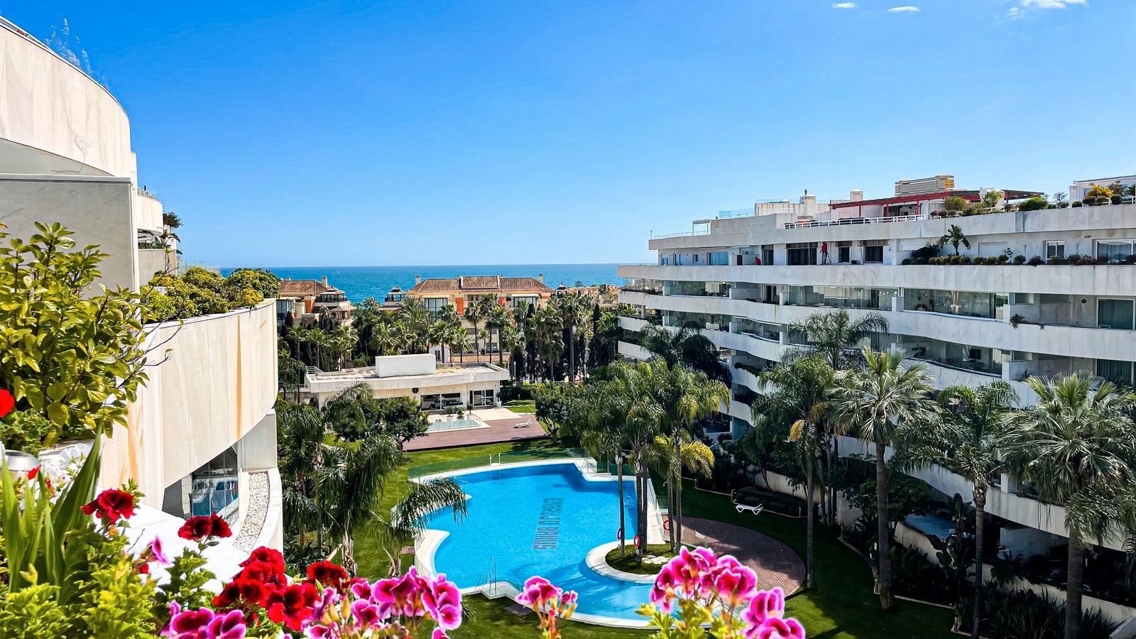 Garden of Attic to rent in Marbella  with Air Conditioner, Terrace and Furnished