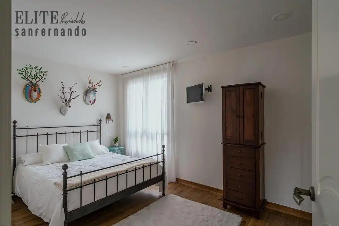 Habitación de Ático en venta en Santander con Aire acondicionado, Calefacción y Terraza