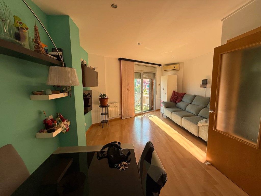 Sala de estar de Piso en venta en Badalona con Aire acondicionado, Calefacción y Parquet