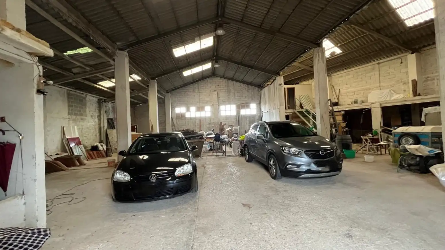 Nave industrial in vendita a Inmobiliaria - Barreda, imagen 2