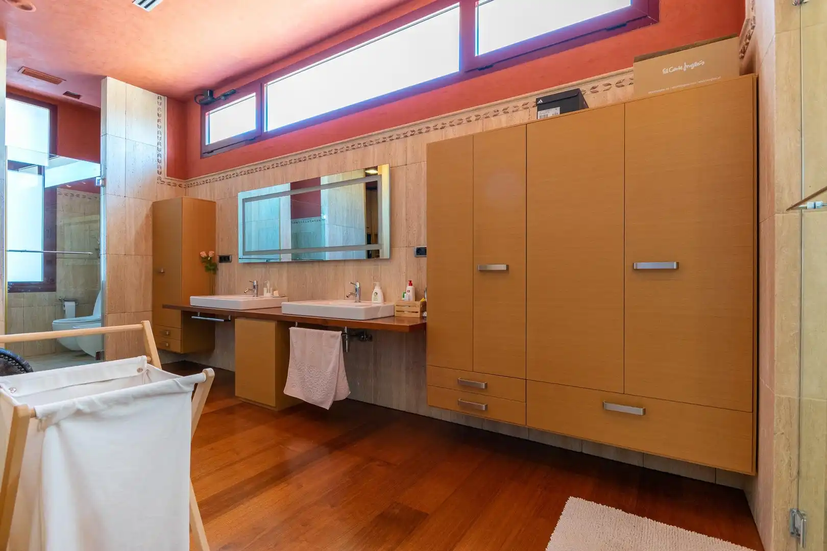 Baño de Casa o chalet en venta en Alicante / Alacant con Aire acondicionado, Calefacción y Jardín privado