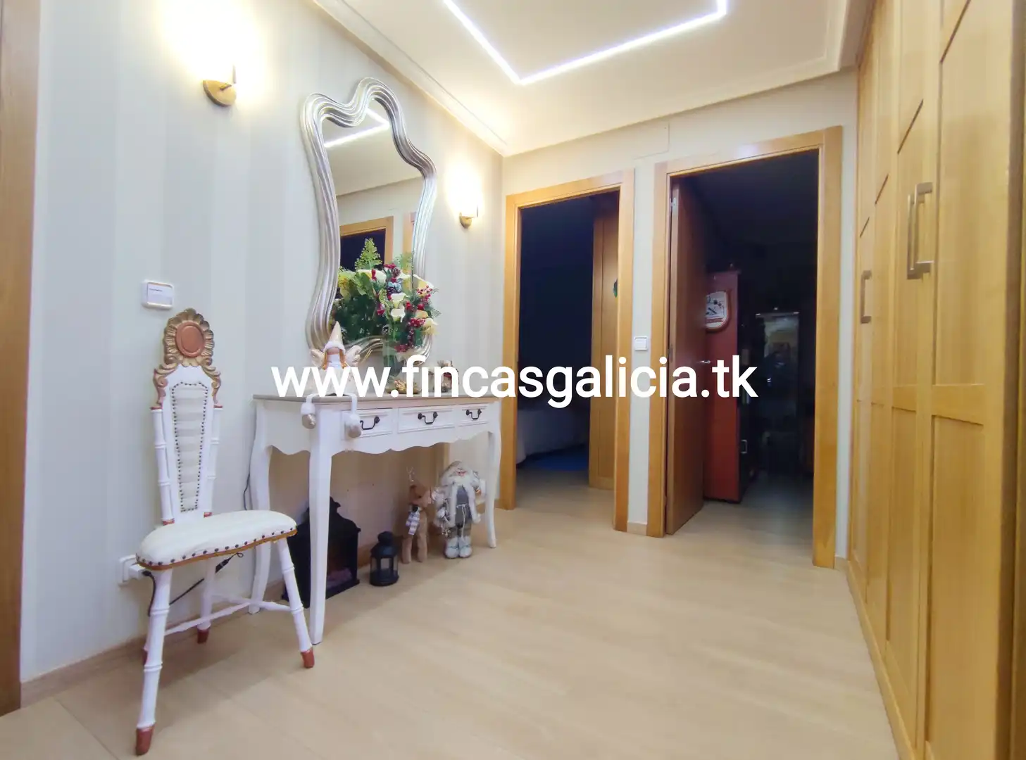 Flat with terrace for sale in Verín