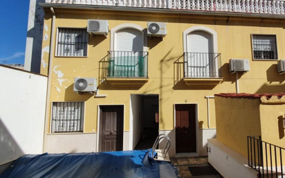 Vista exterior de Casa o xalet en venda en Villafranca de Córdoba amb Terrassa