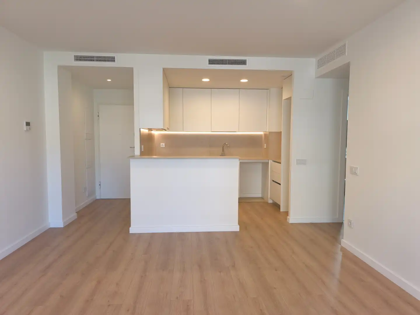 Piso de obra nueva con ascensor en venta en Carrer de Maria Rosa Gelabert i Cases 31, imagen 14