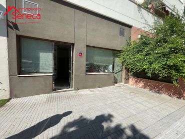 Locale commerciale in affitto a MARÍA MONTESSORRI