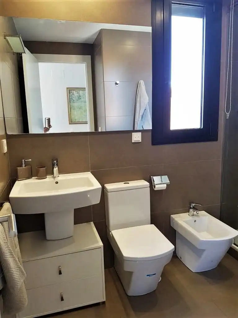 Bany de Loft de lloguer en Valencia amb Aire condicionat, Terrassa i Traster