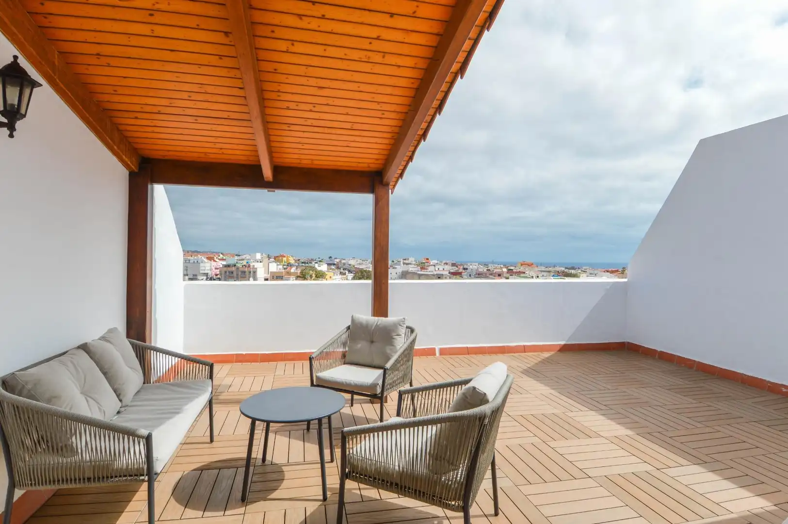 Terraza de Dúplex de alquiler en Telde con Amueblado