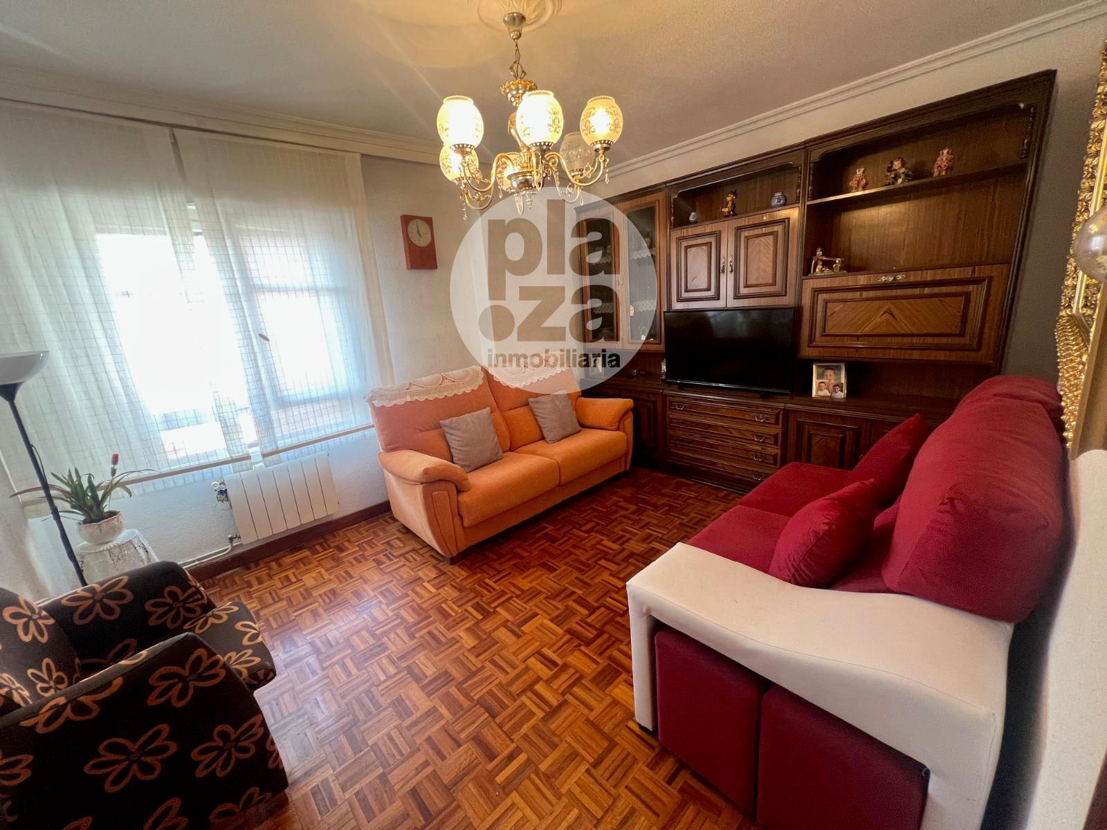 Living room of Flat for sale in Burgos Capital  with Heating, Terrace and Storage room