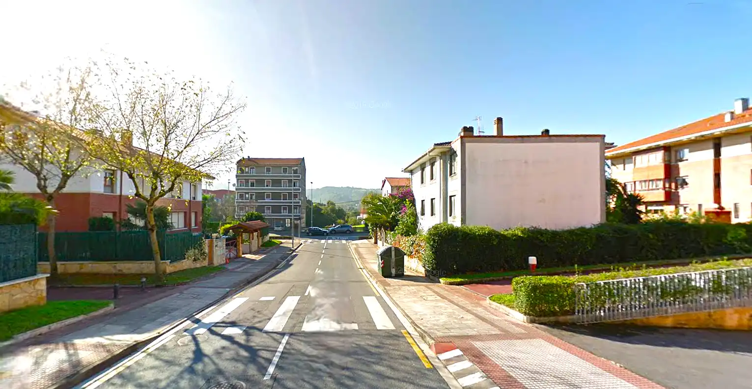 Vista exterior de Garaje en venta en Loiu