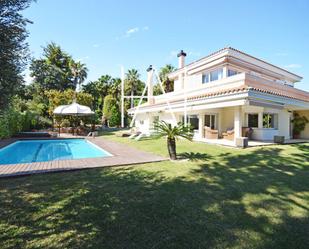 Jardí de Casa o xalet en venda en Alella amb Aire condicionat, Terrassa i Piscina