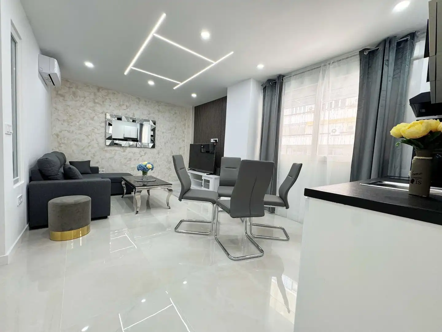 Sala de estar de Piso en venta en Alicante / Alacant con Jardín privado y Terraza
