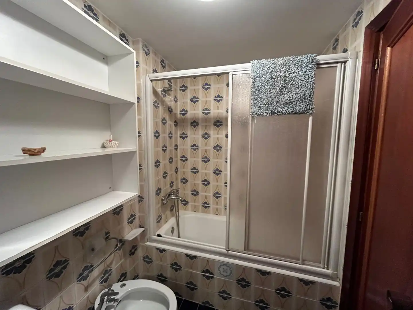 Baño de Apartamento en venta en Gandia con Terraza, Amueblado y Piscina comunitaria