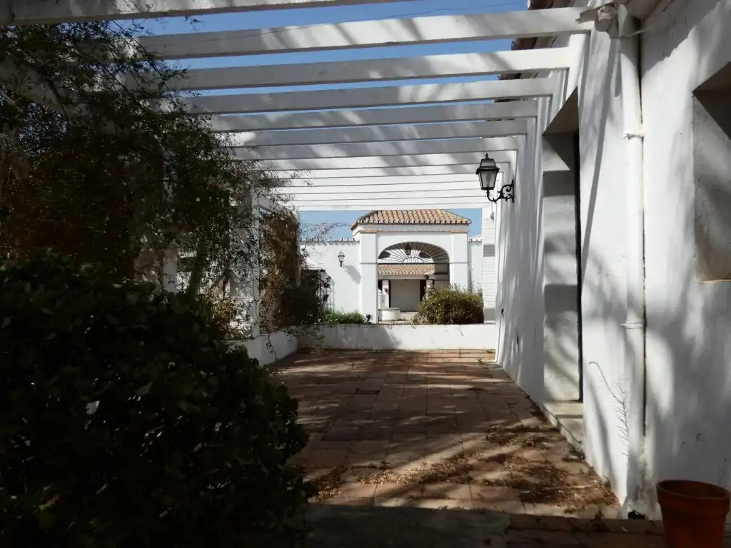 Country homes for sale in Almayate