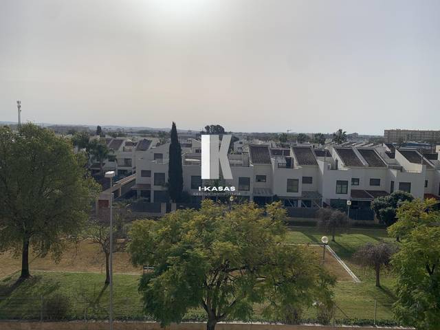 Casa adosada en Venta en  del Altillo en El Altillo