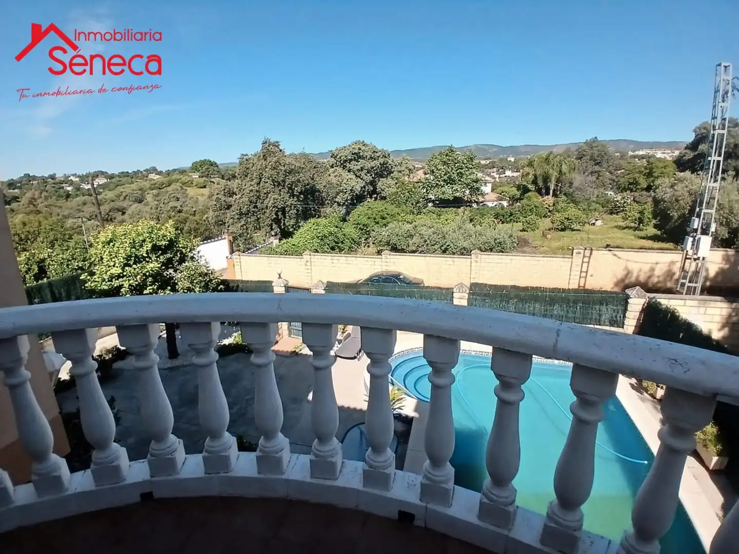 Swimming pool of Houses for sale in Córdoba  with Air Conditioner, Heating and Swimming Pool