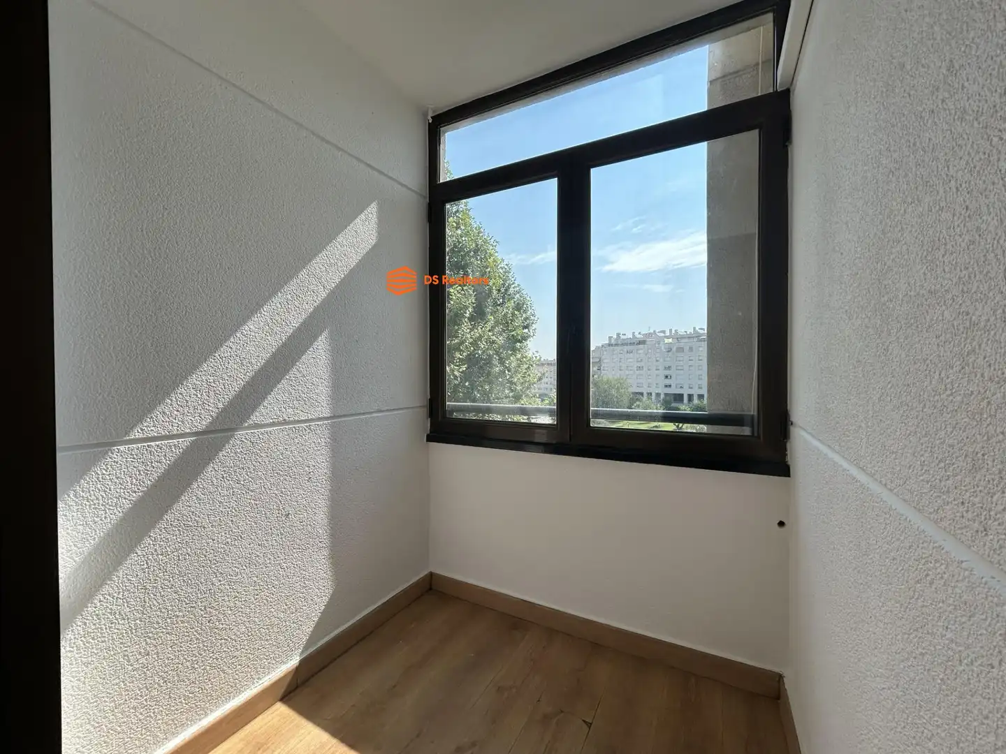 Balcony of Flat for rent in Madrid  with Heating, Terrace and Storage room