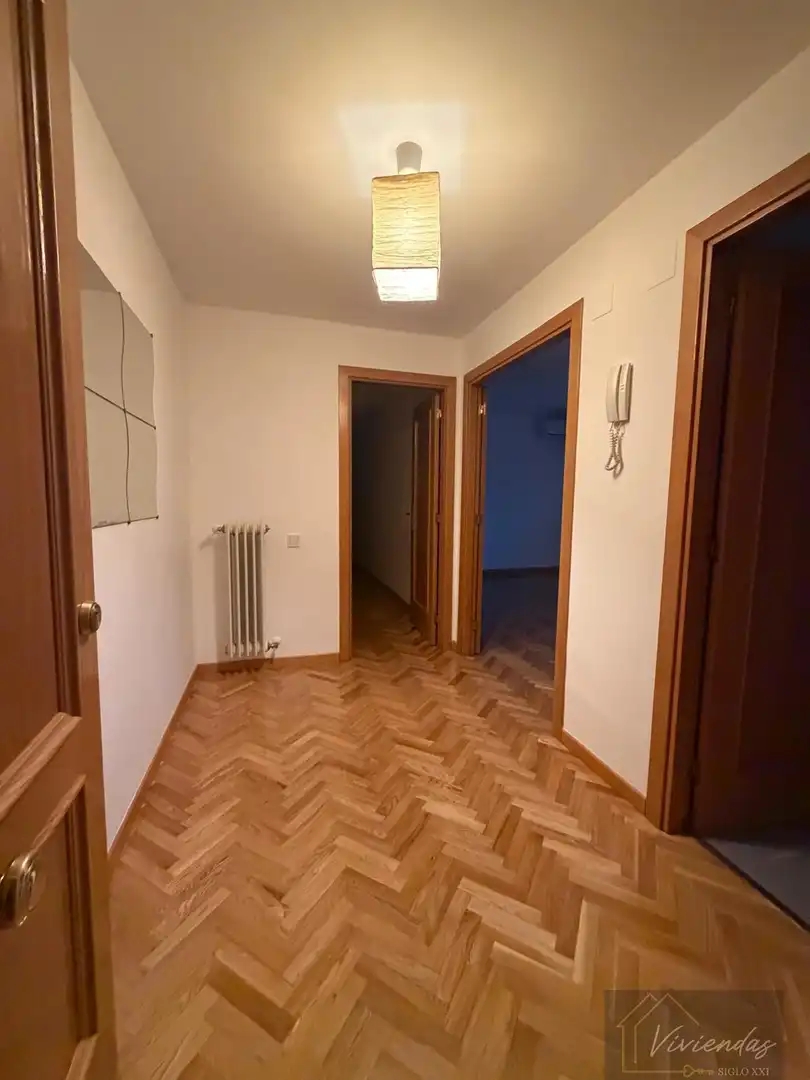 Piso de alquiler en Sector B