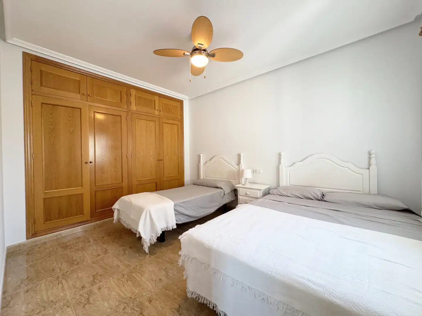 Dormitori de Casa adosada en venda en Pilar de la Horadada amb Aire condicionat, Terrassa i Moblat