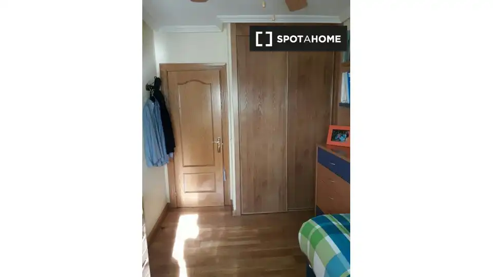 Room in Ciudad 10