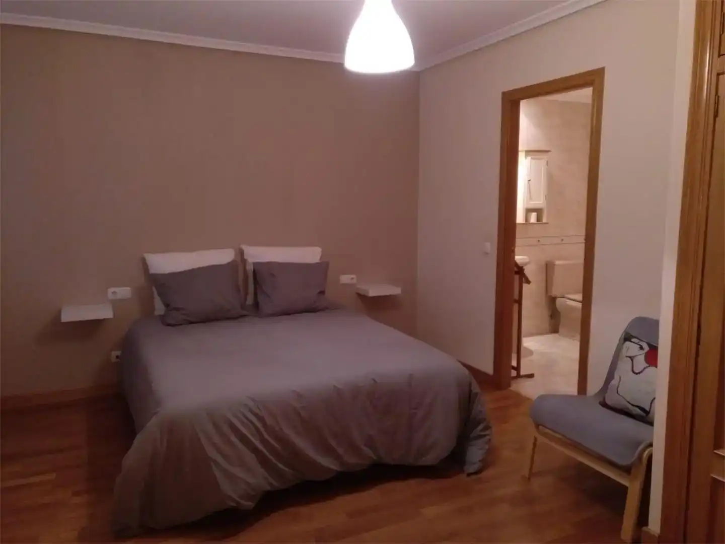 Schlafzimmer von Wohnung zur Miete in Ponferrada mit Balkon