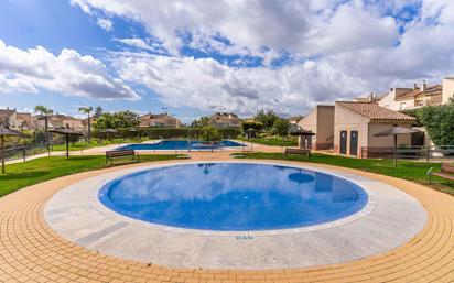 Piscina de Casa adosada en venda en Jerez de la Frontera amb Aire condicionat, Calefacció i Jardí privat