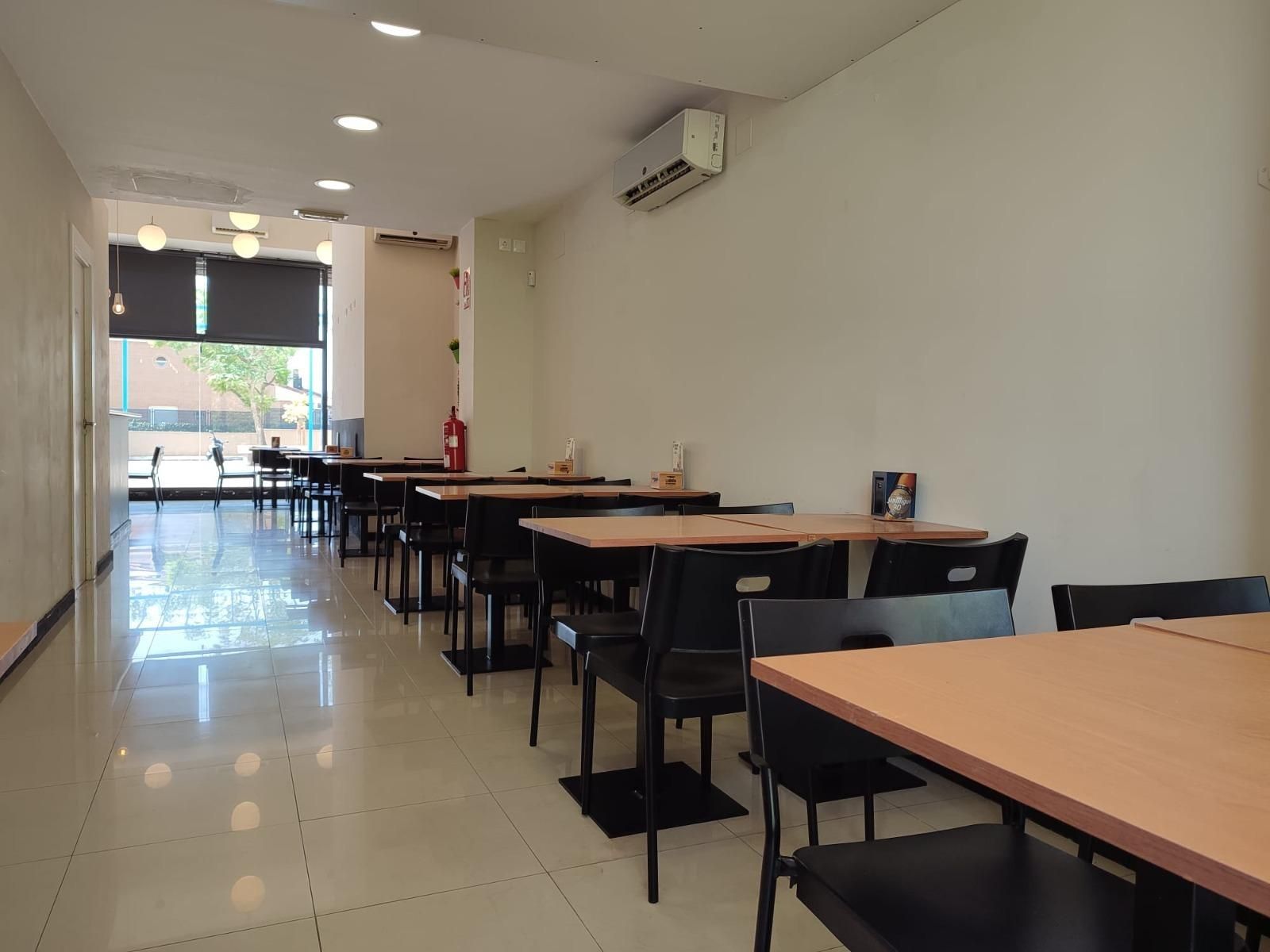 Premises for sale in Paterna  with Air Conditioner, Terrace and Furnished