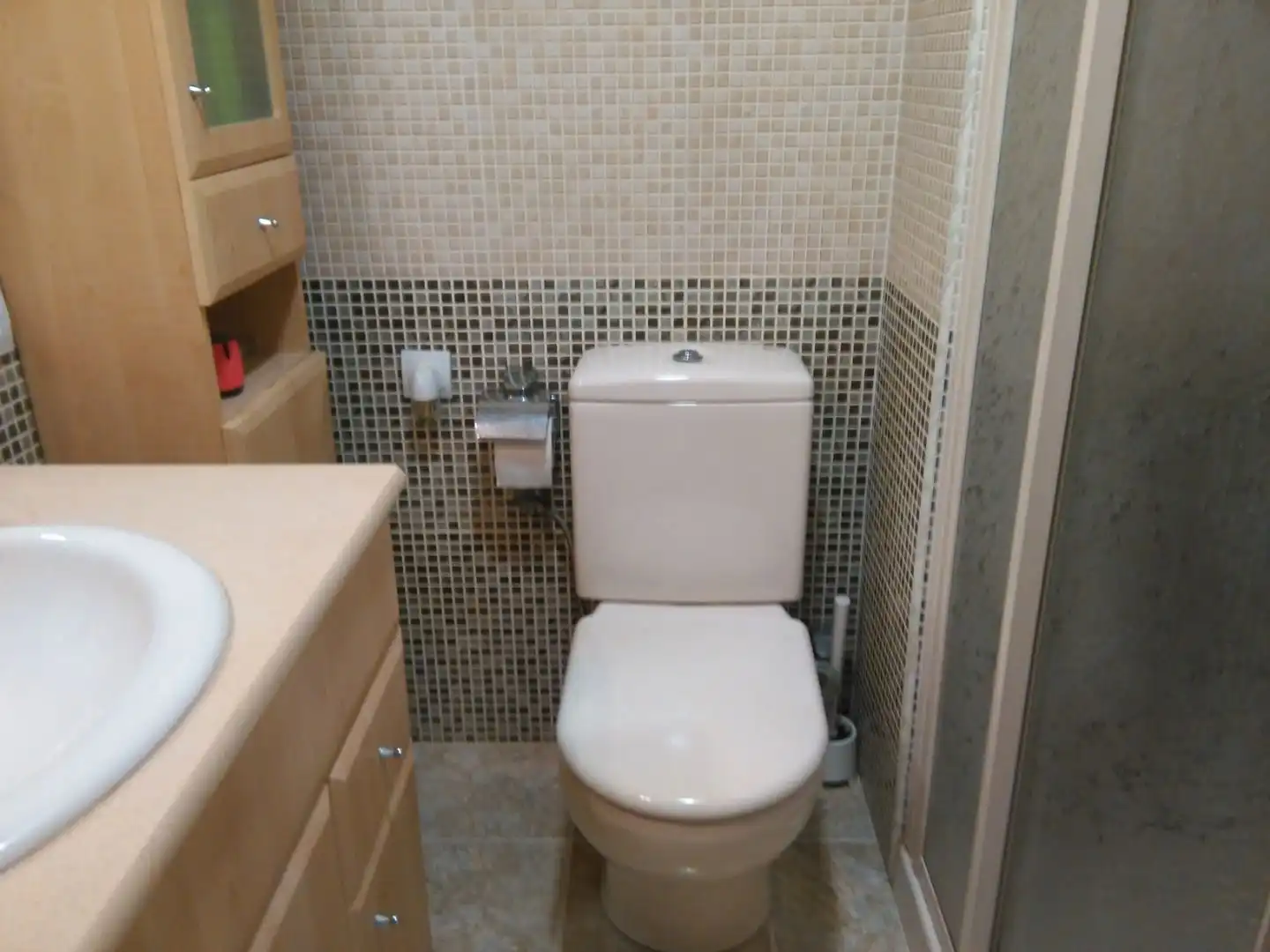 Baño de Piso de alquiler en La Pobla de Farnals con Aire acondicionado, Calefacción y Terraza