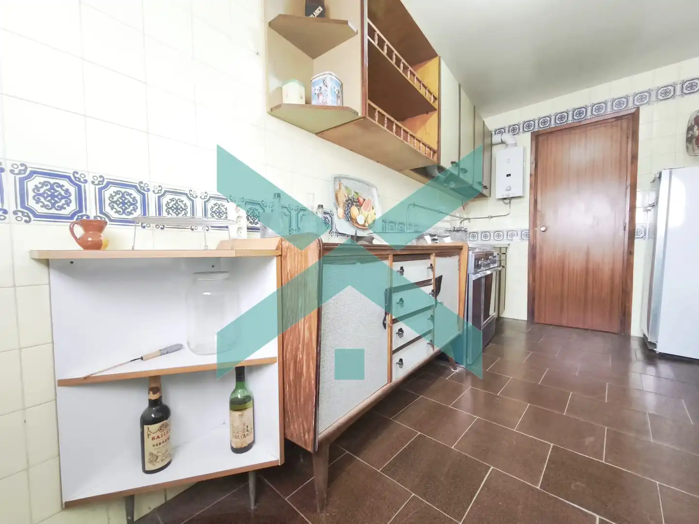 Cocina de Piso en venta en Lillo con Calefacción, Terraza y Amueblado