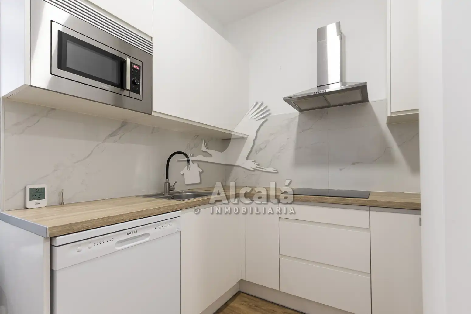 Kitchen of Flat for sale in Caballería Española