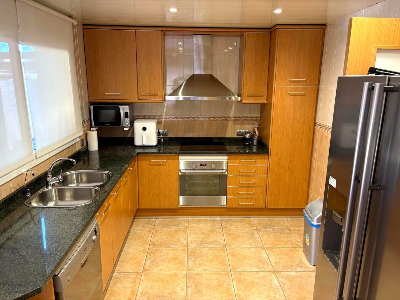 Cuina de Casa o xalet en venda en Sant Vicenç de Montalt amb Aire condicionat, Jardí privat i Terrassa