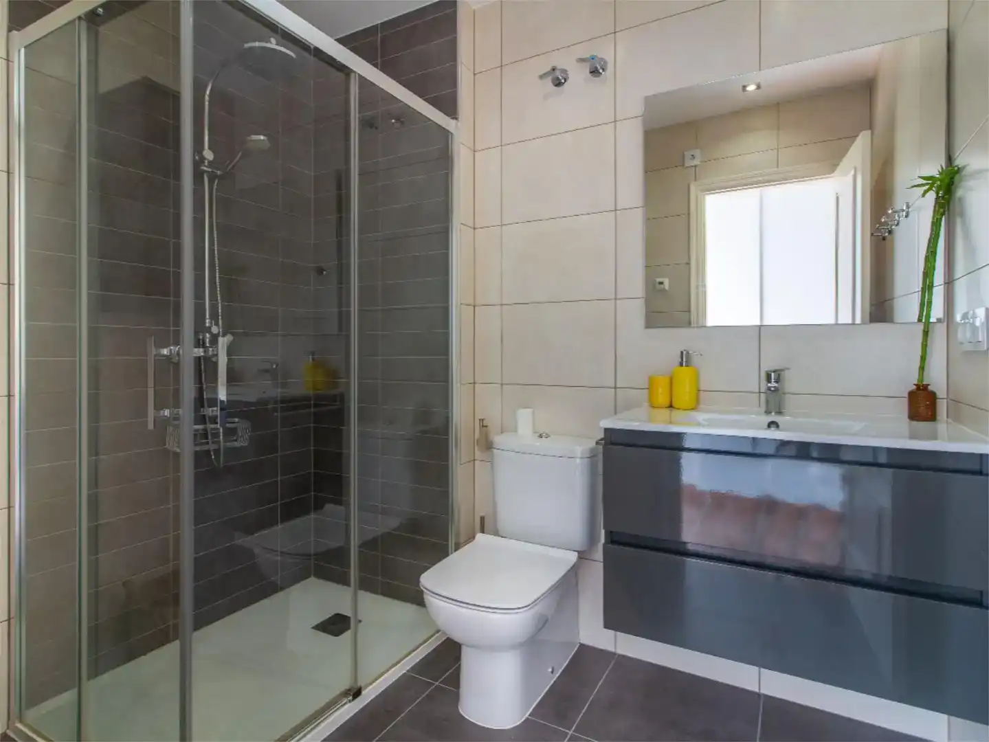 Badezimmer von Wohnung zur Miete in Altea mit Klimaanlage, Schwimmbad und Balkon