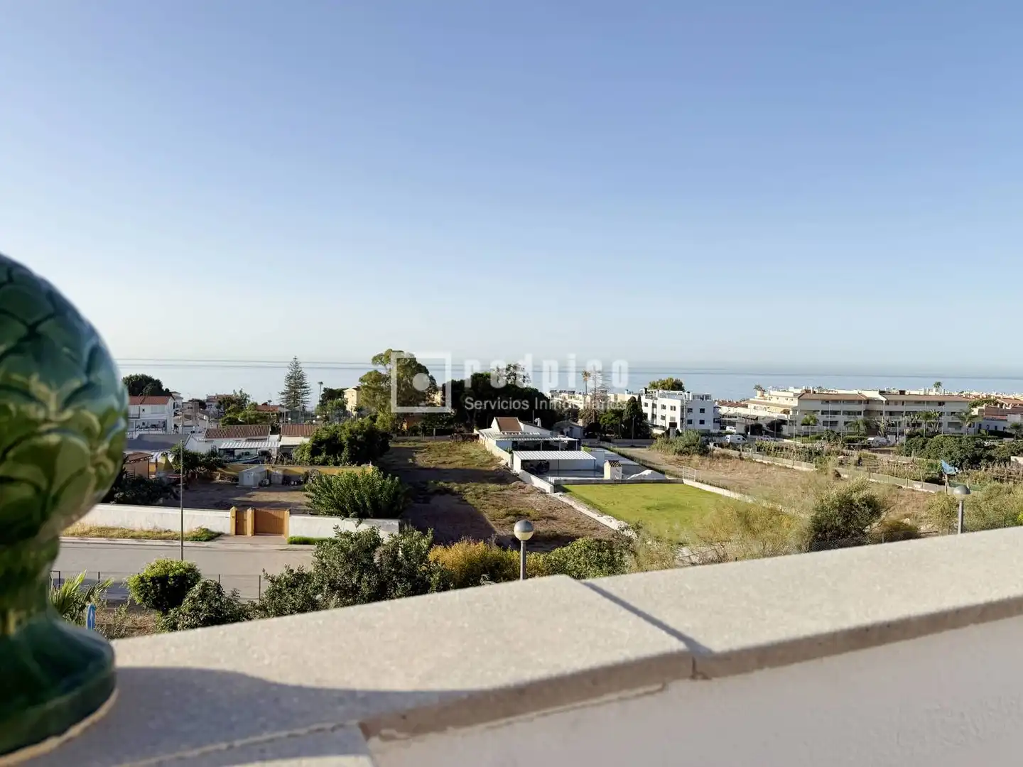 Vista exterior de Casa o chalet en venta en Rincón de la Victoria con Aire acondicionado, Jardín privado y Terraza