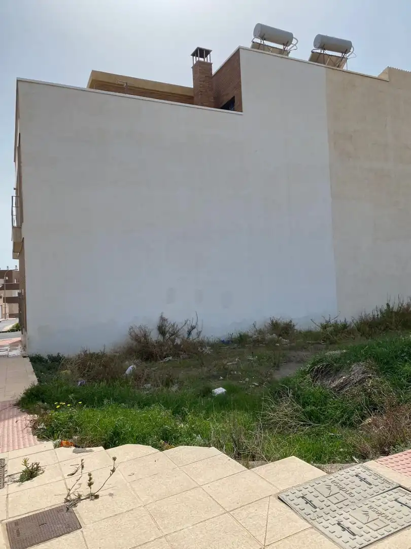 Terrenys i solars en venda a Adra, imagen 2