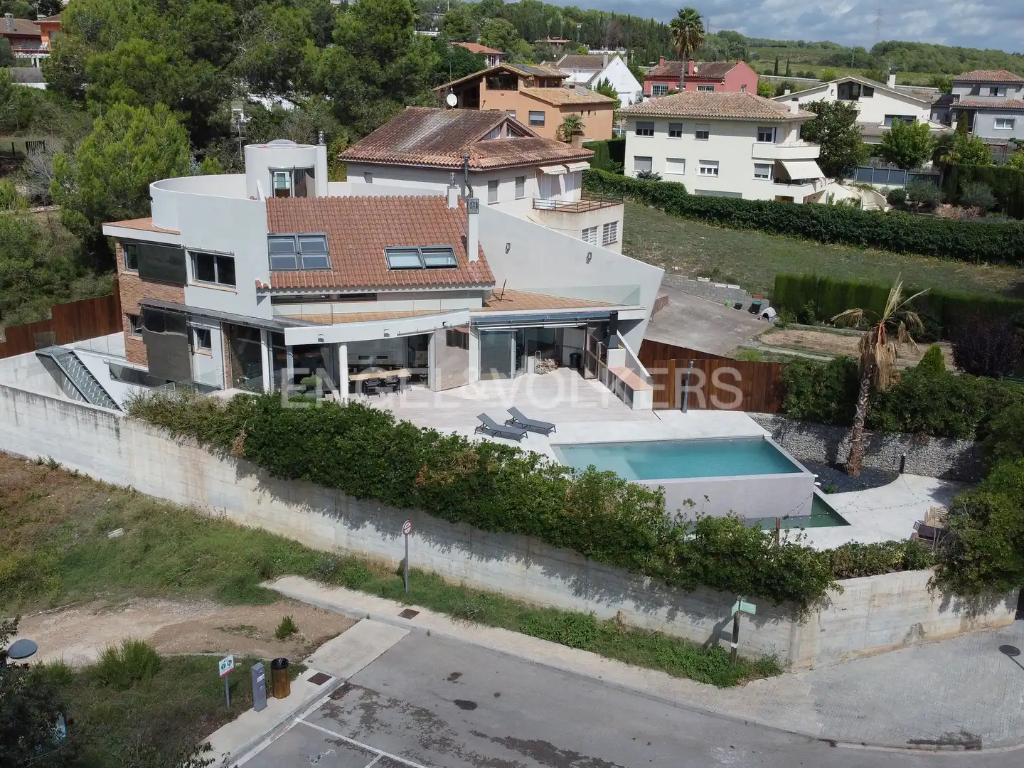 Vista exterior de Casa o chalet en venta en Olèrdola con Calefacción, Jardín privado y Parquet