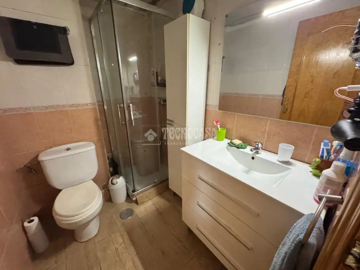 Baño de Piso en venta en Aranjuez con Aire acondicionado