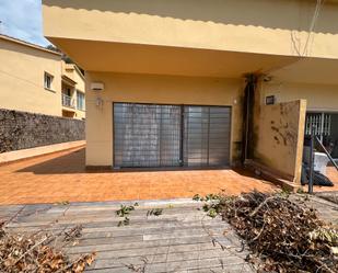 Exterior view of Single-family semi-detached for sale in Sitges  with Terrace and Balcony