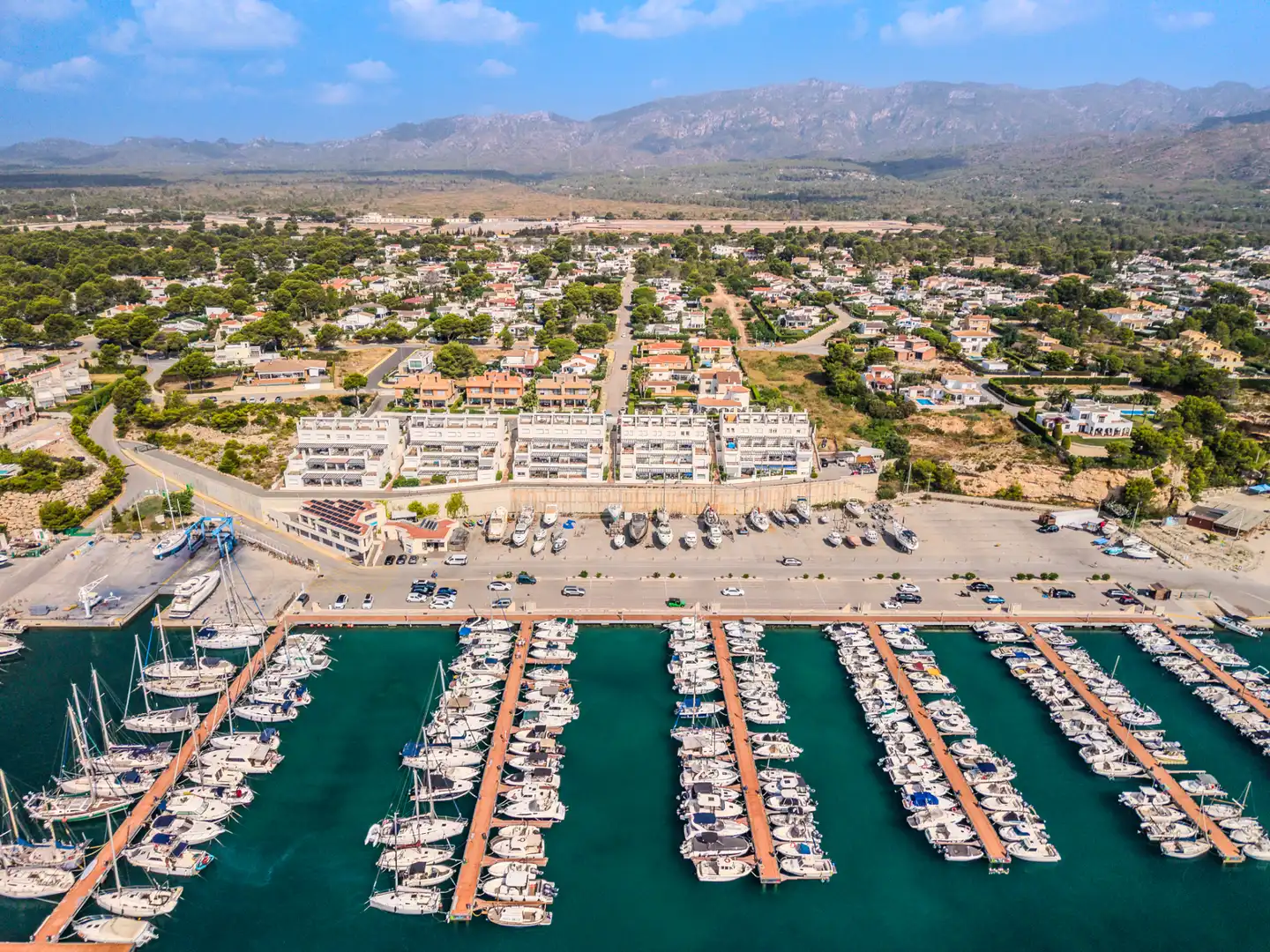 Parking de Apartamento en venta en L'Ametlla de Mar  con Aire acondicionado, Terraza y Amueblado