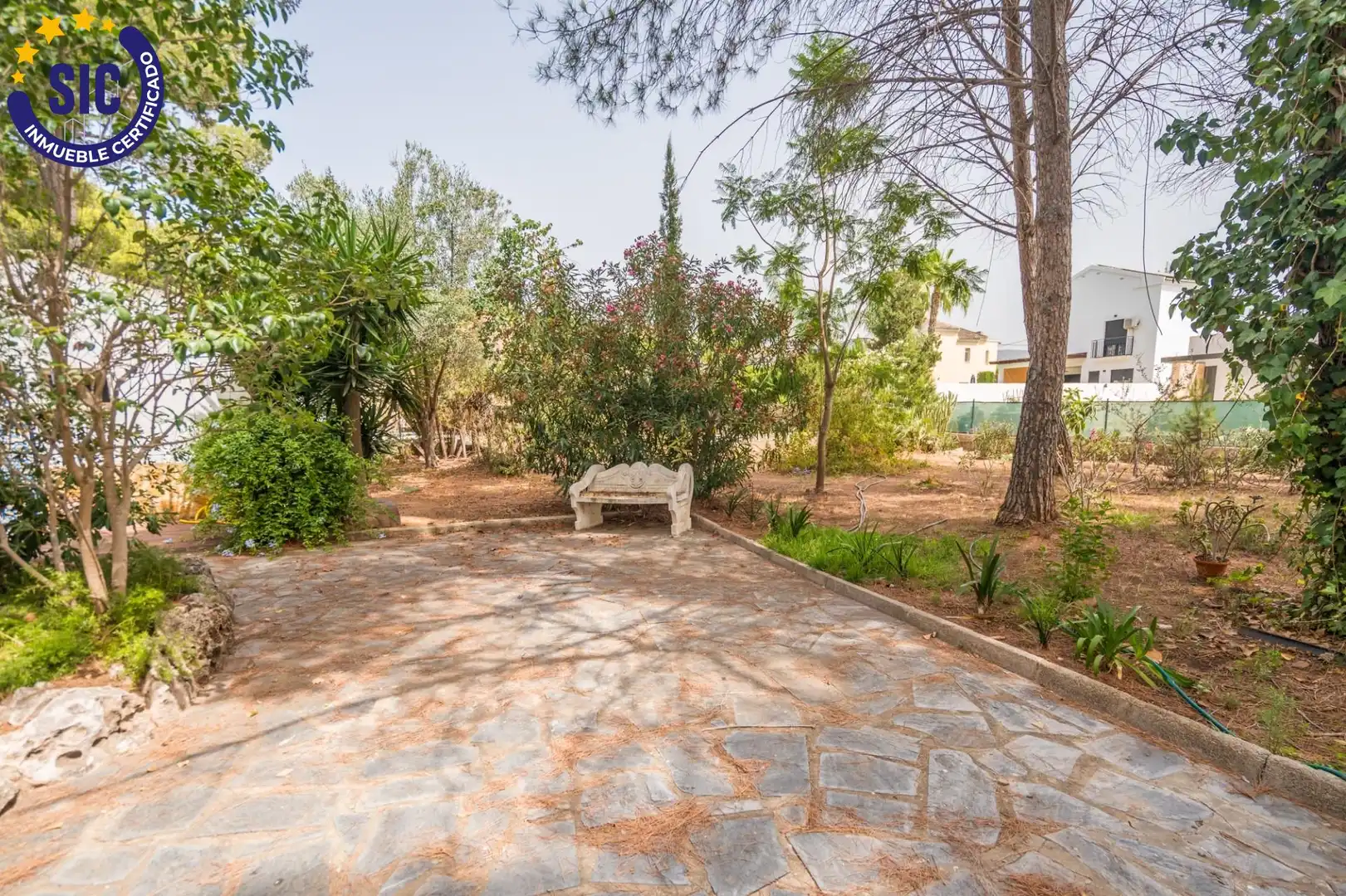 Jardín de Casa o chalet en venta en Serra con Aire acondicionado, Calefacción y Jardín privado