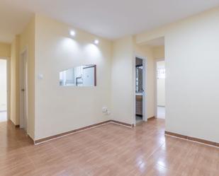 Bedroom of Flat for sale in  Madrid Capital